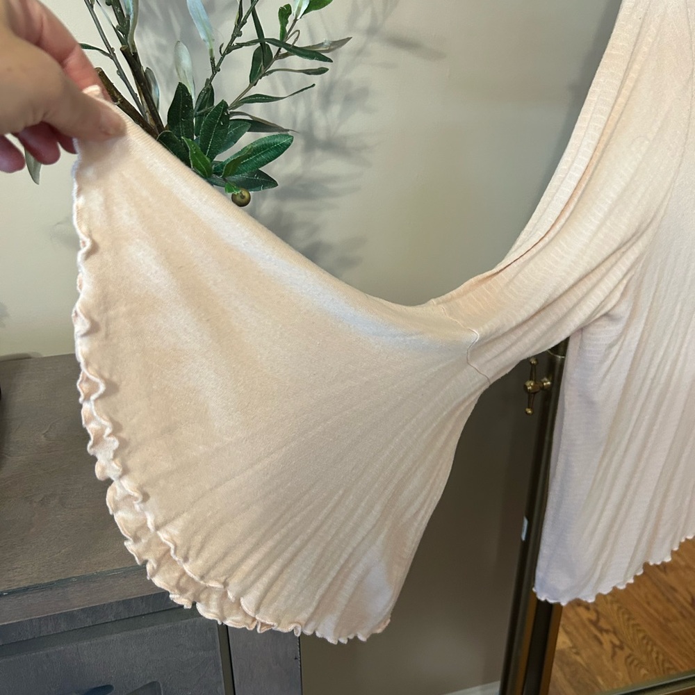 Elegant pink Bell Sleeve Top